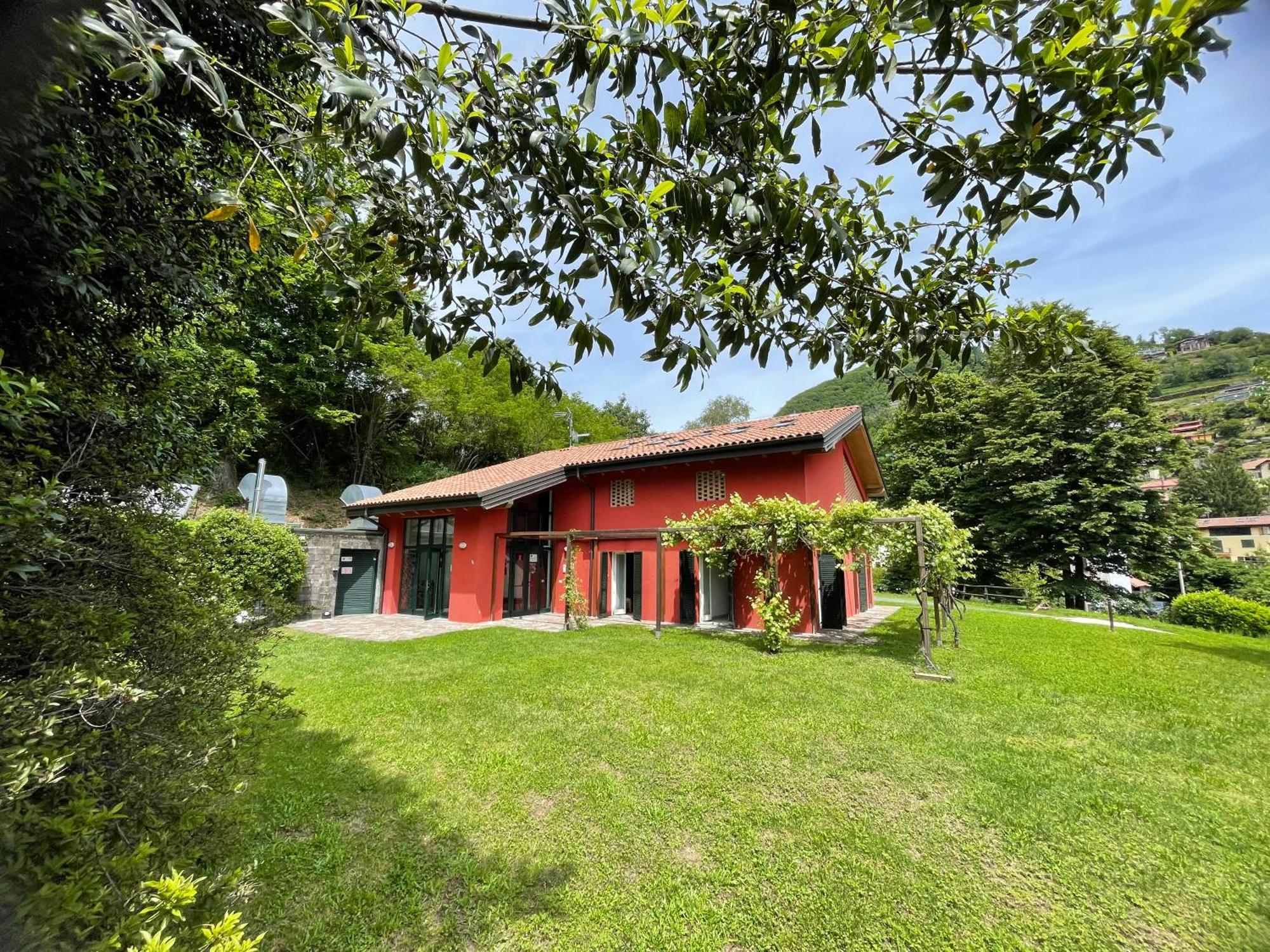 Ostello Casa Rossa ラヴェーノ・モンベッロ エクステリア 写真